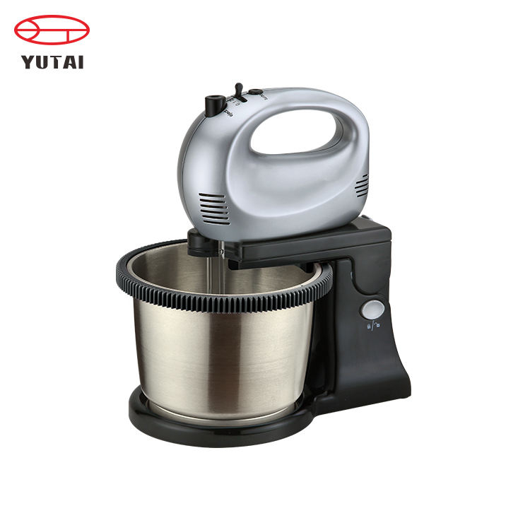 Mini mezclador de mano con operación de batería con un tazón rotativo de 2500 ml